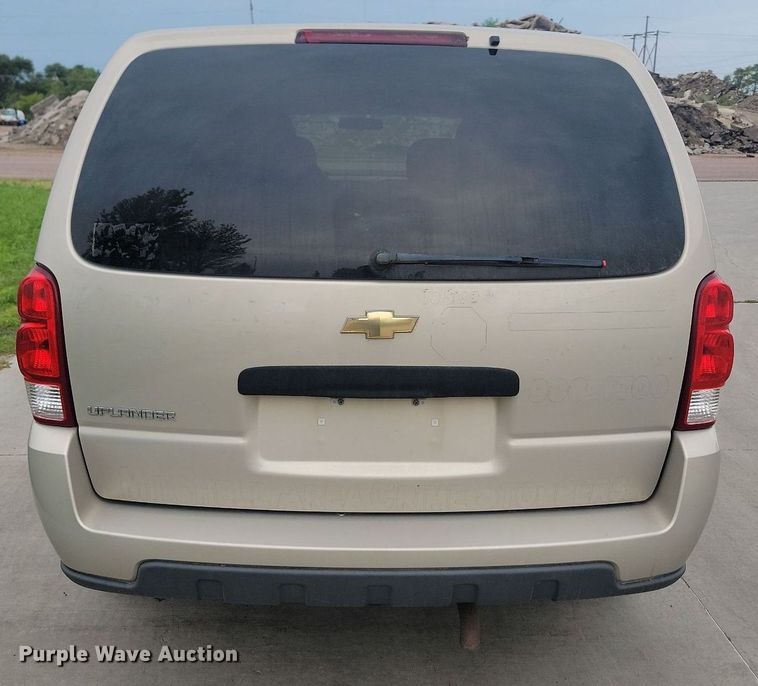 image for item DQ7520 2007 Chevrolet Uplander  van