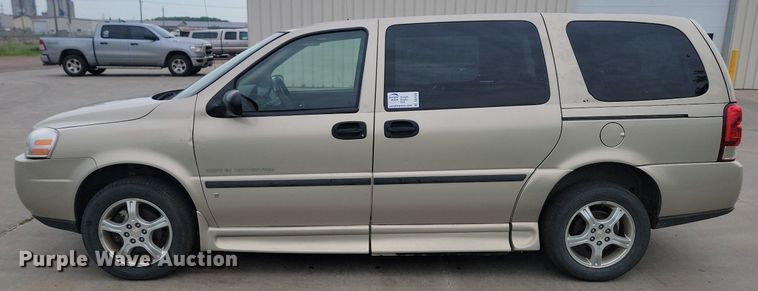 image for item DQ7520 2007 Chevrolet Uplander  van