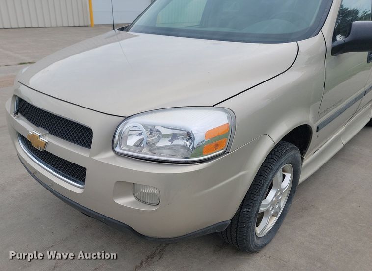 image for item DQ7520 2007 Chevrolet Uplander  van