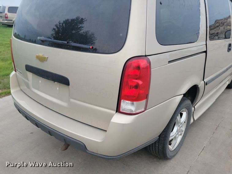 image for item DQ7520 2007 Chevrolet Uplander  van
