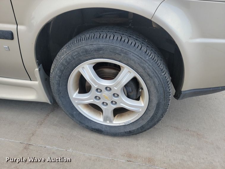 image for item DQ7520 2007 Chevrolet Uplander  van