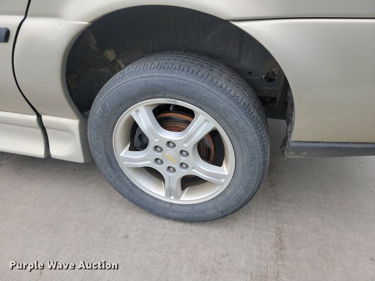 image for item DQ7520 2007 Chevrolet Uplander  van