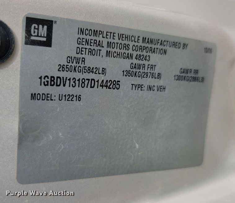 image for item DQ7520 2007 Chevrolet Uplander  van