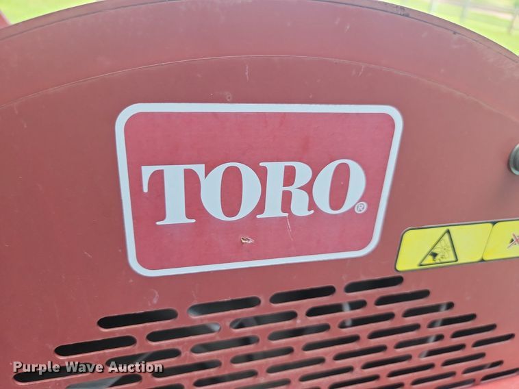 image for item DQ7521 2001 Toro 30855  blower