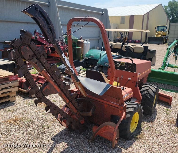 image for item DQ7522 Ditch Witch 1810  trencher