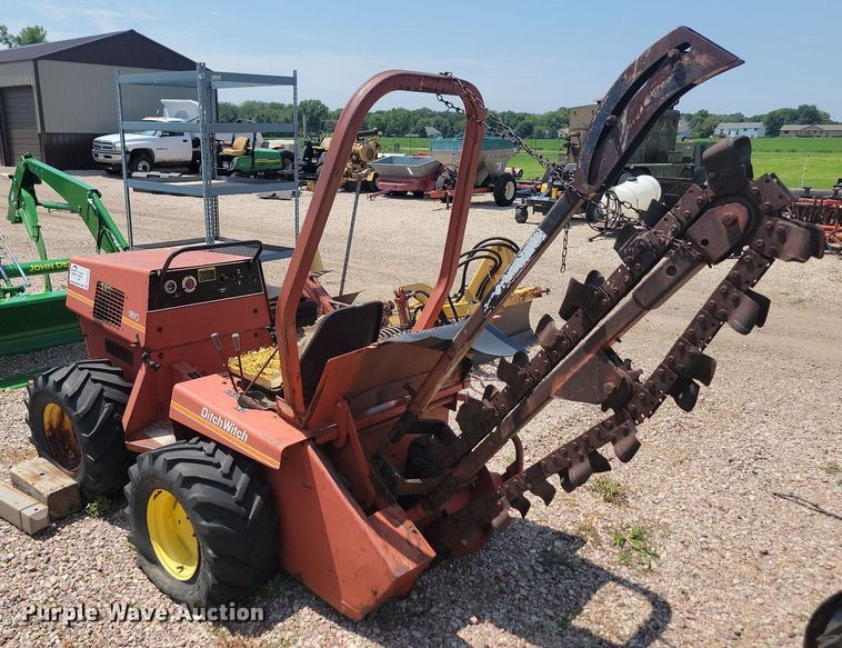 image for item DQ7522 Ditch Witch 1810  trencher