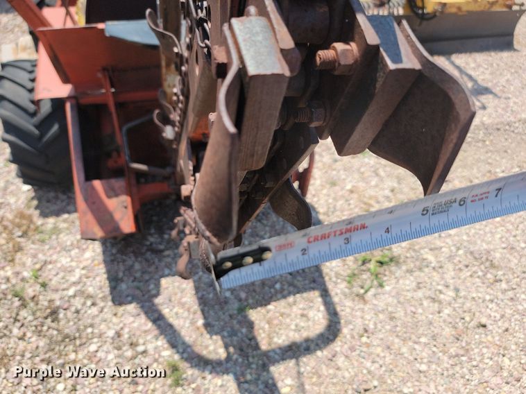 image for item DQ7522 Ditch Witch 1810  trencher