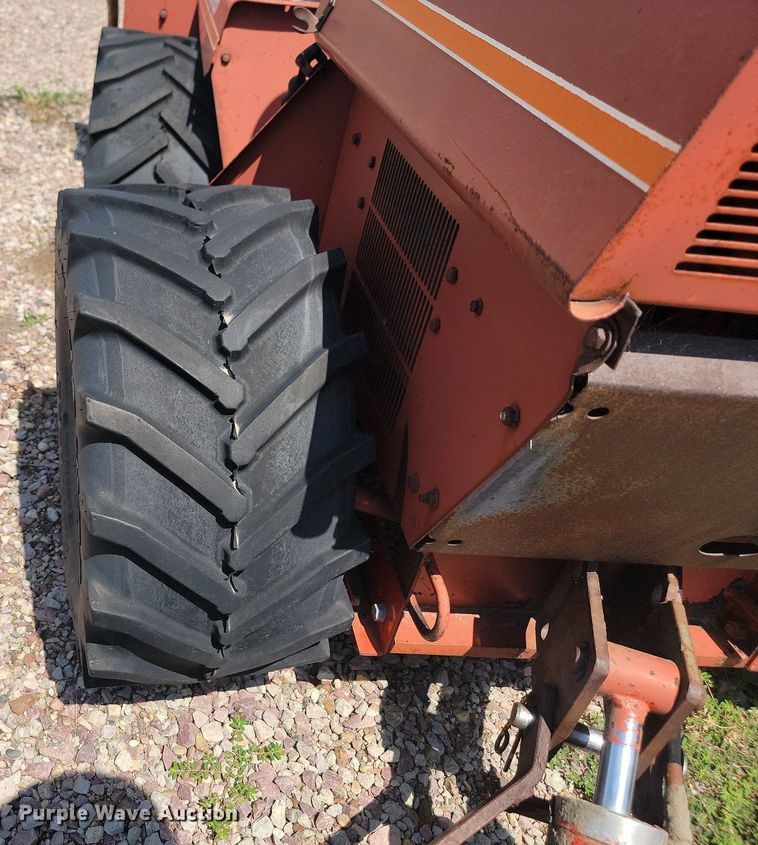 image for item DQ7522 Ditch Witch 1810  trencher