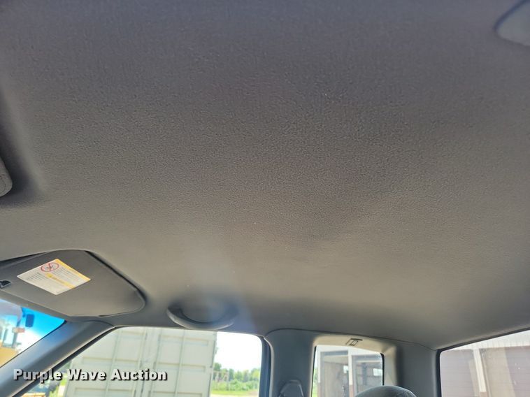 image for item DQ7523 2002 Chevrolet S10  Ext. Cab pickup truck