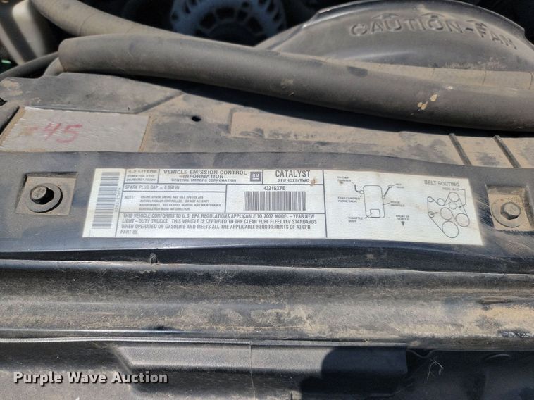 image for item DQ7523 2002 Chevrolet S10  Ext. Cab pickup truck