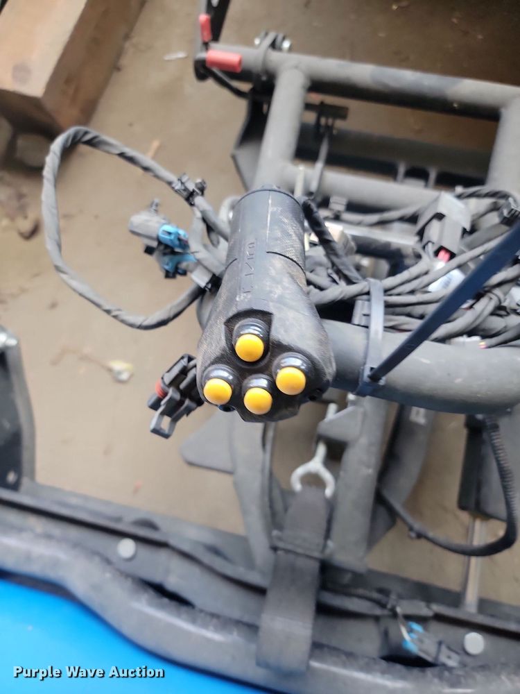 image for item DQ7524 Polaris  72" W snow plow