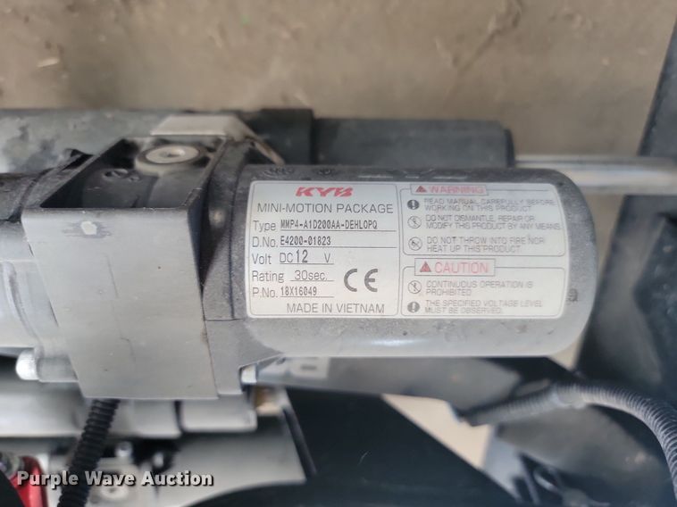 image for item DQ7524 Polaris  72" W snow plow