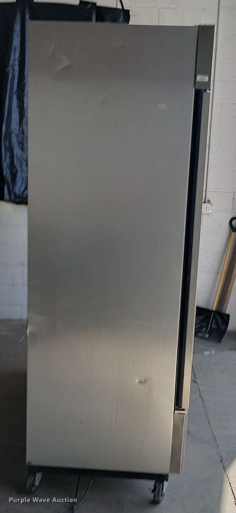 image for item DQ7527 True  refrigerator