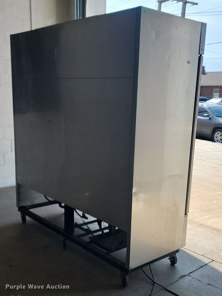 image for item DQ7527 True  refrigerator