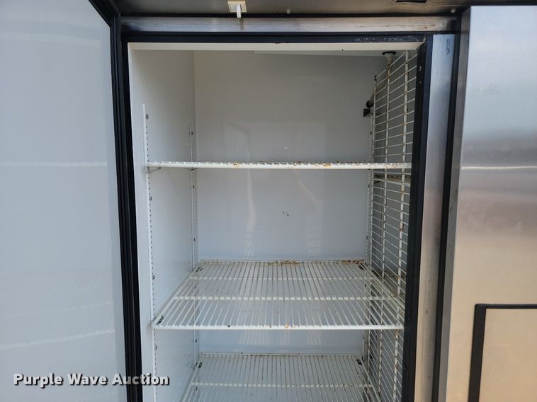 image for item DQ7527 True  refrigerator