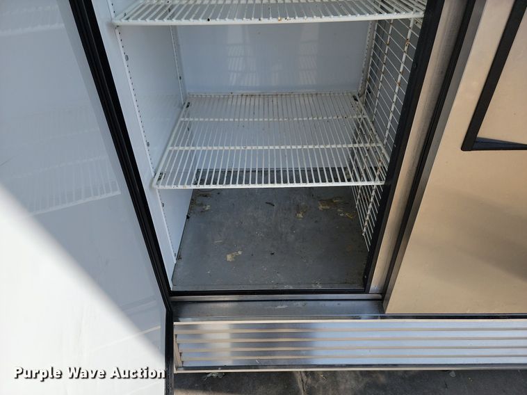 image for item DQ7527 True  refrigerator
