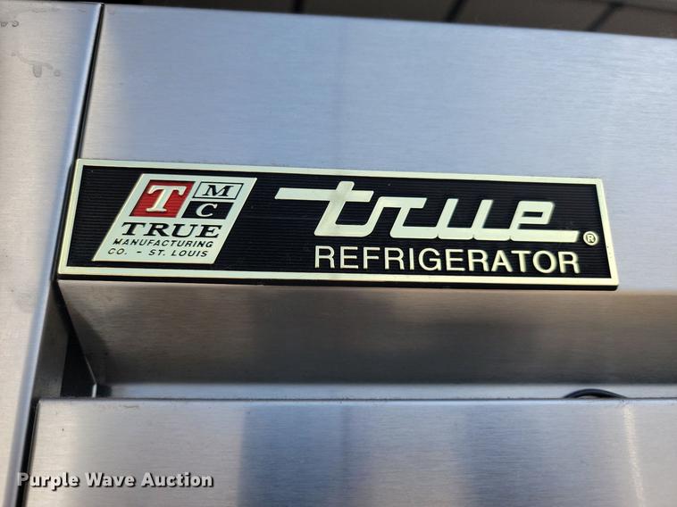 image for item DQ7527 True  refrigerator