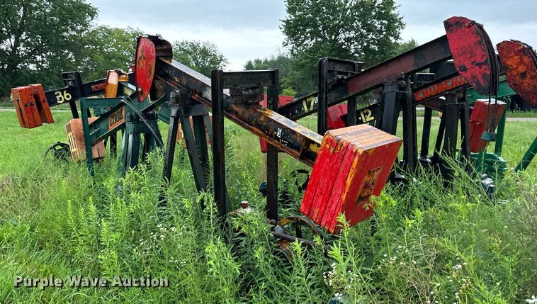 image for item DS2095 (12) pump jacks