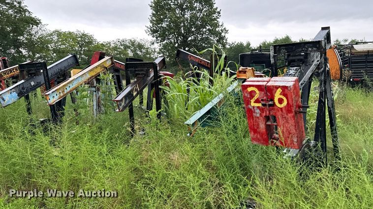 image for item DS2095 (12) pump jacks