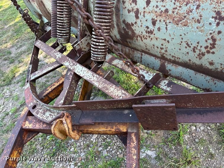 image for item DS2104 1984 International S2554  dump truck