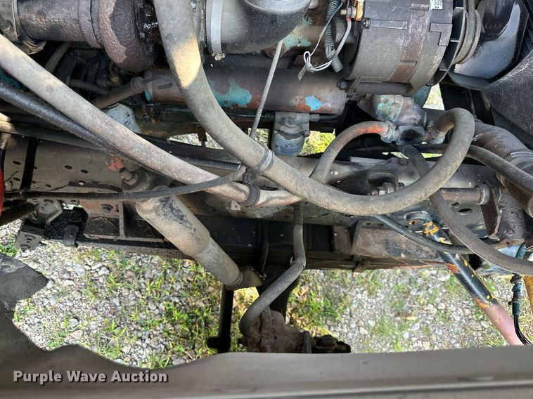 image for item DS2104 1984 International S2554  dump truck