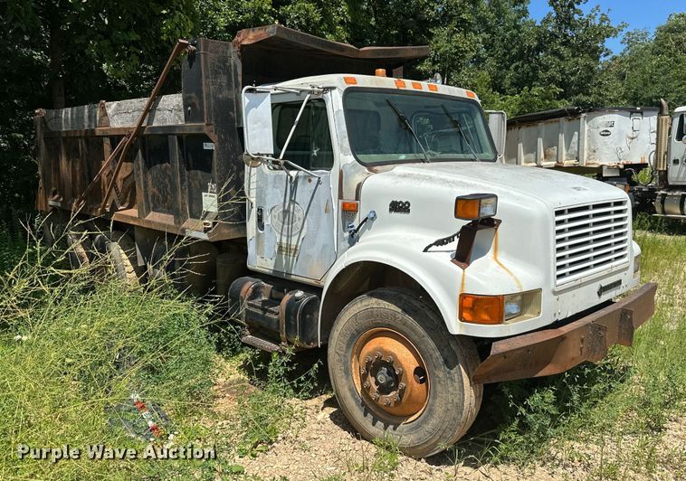 image for item HG9291 1999 International 4900  dump truck