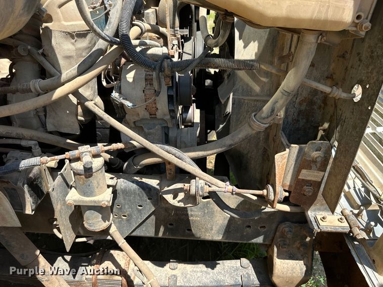 image for item HG9291 1999 International 4900  dump truck