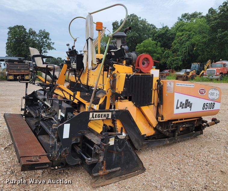 image for item HY9090 LeeBoy 8510B  screed