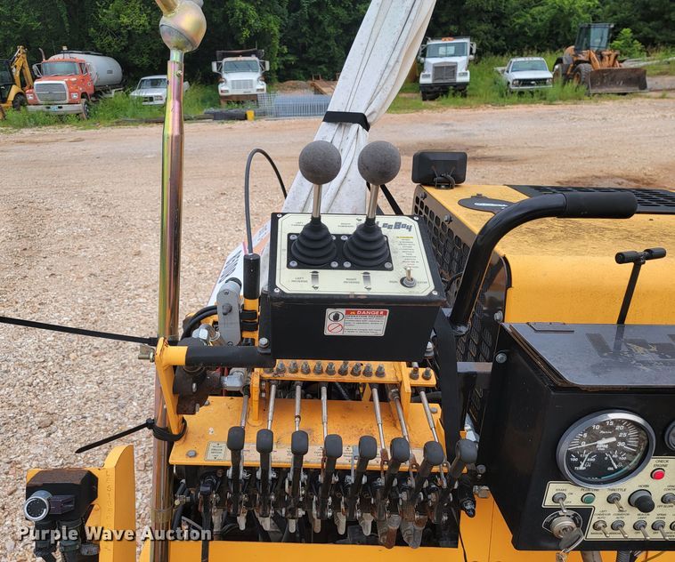 image for item HY9090 LeeBoy 8510B  screed