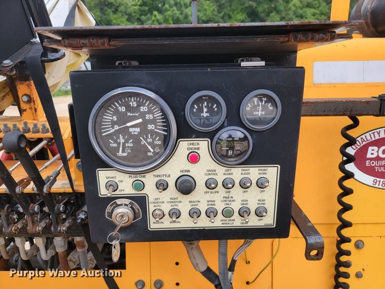 image for item HY9090 LeeBoy 8510B  screed