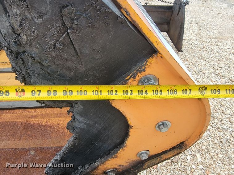 image for item HY9090 LeeBoy 8510B  screed