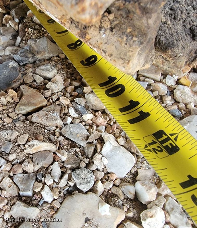 image for item HY9090 LeeBoy 8510B  screed