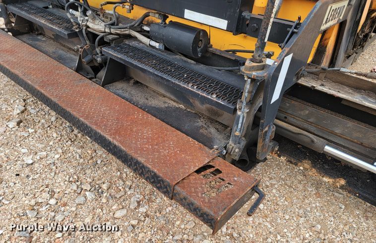 image for item HY9090 LeeBoy 8510B  screed