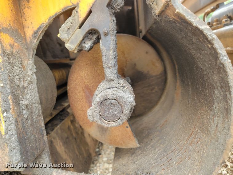 image for item HY9090 LeeBoy 8510B  screed