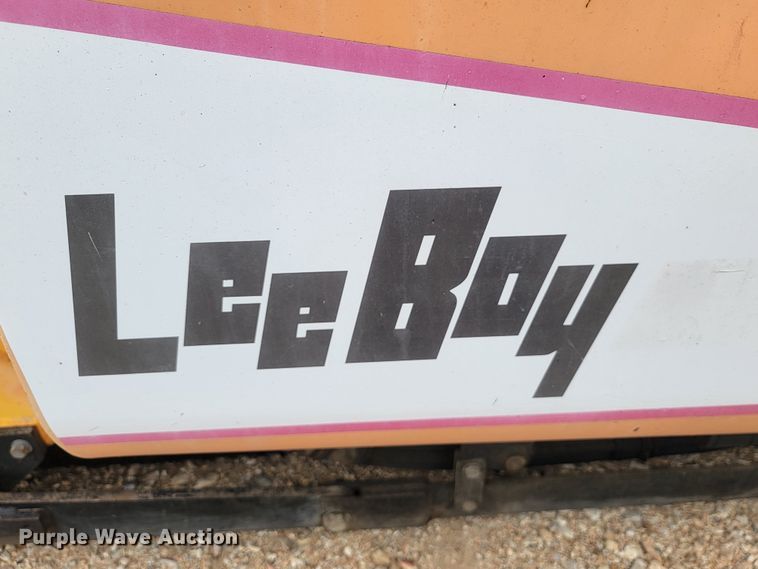 image for item HY9090 LeeBoy 8510B  screed