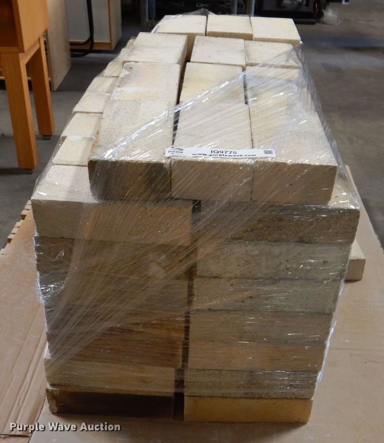 image for item IQ9775 Approximately 130 fire bricks