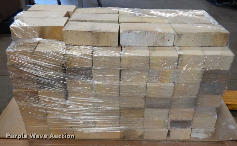 image for item IQ9775 Approximately 130 fire bricks