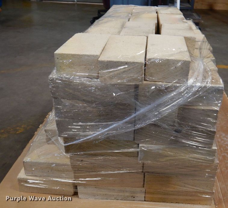 image for item IQ9775 Approximately 130 fire bricks
