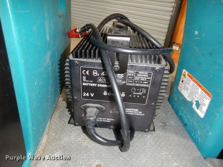 image for item IQ9778 Tennant T7  floor scrubber