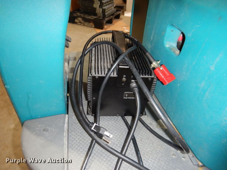 image for item IQ9778 Tennant T7  floor scrubber