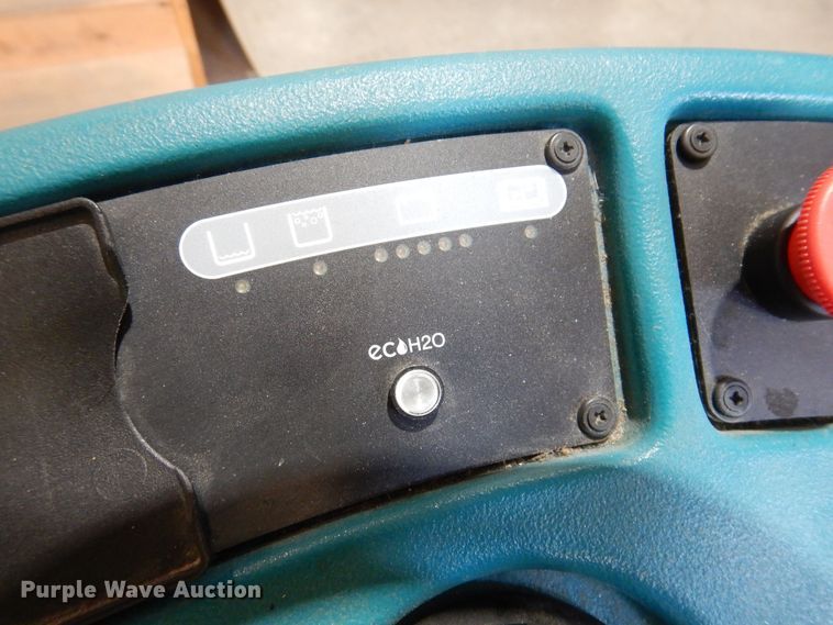 image for item IQ9778 Tennant T7  floor scrubber