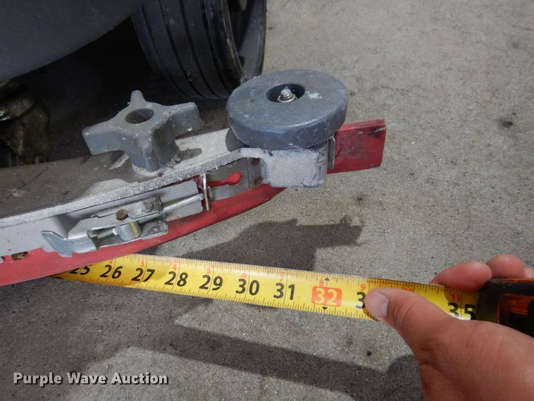 image for item IQ9778 Tennant T7  floor scrubber