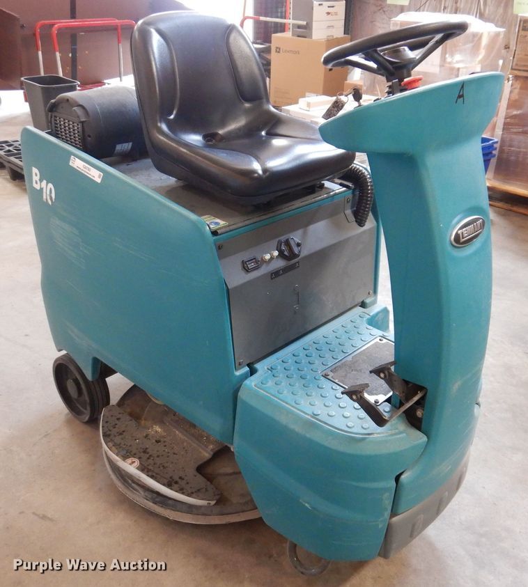 image for item IQ9780 Tennant B10  floor buffer