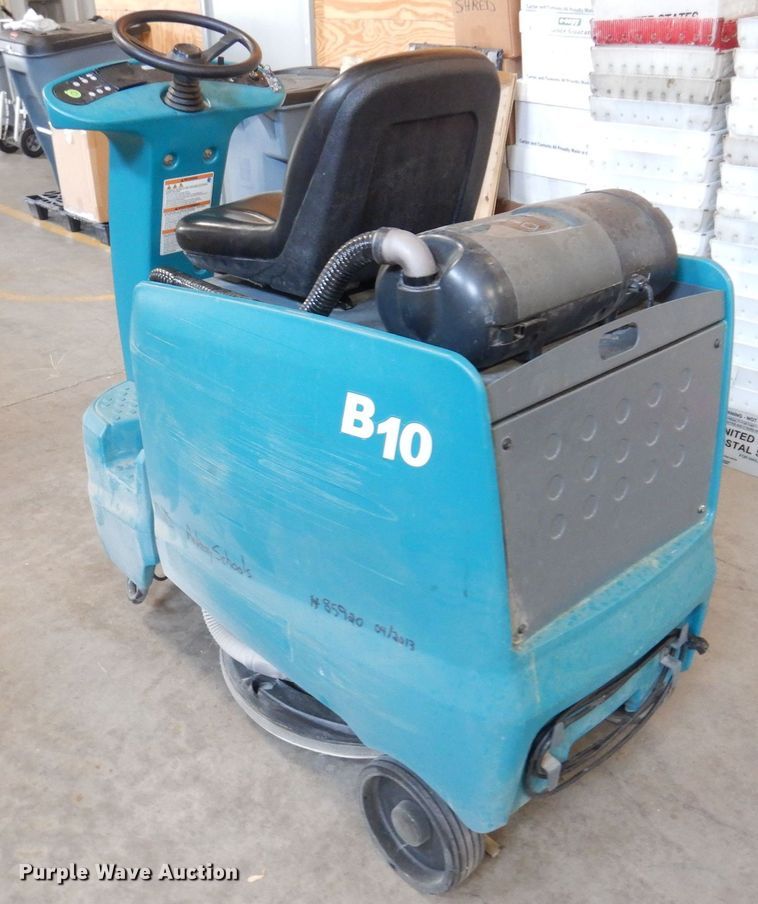 image for item IQ9780 Tennant B10  floor buffer