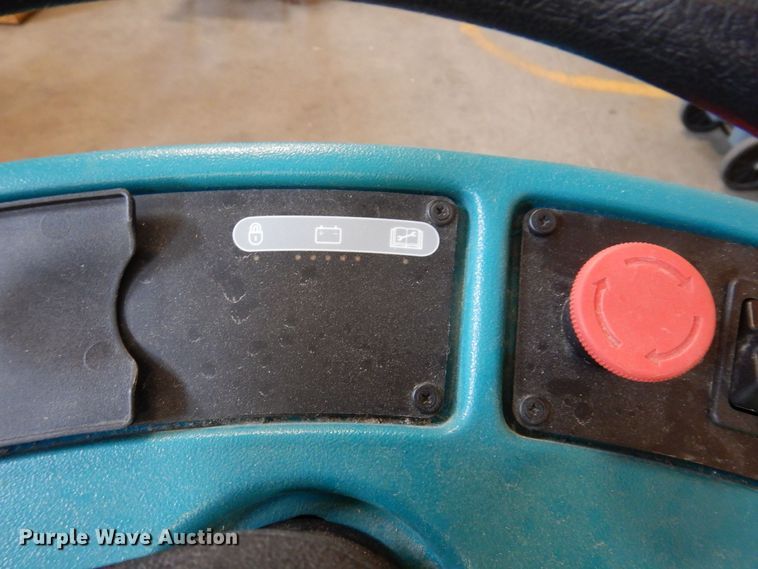 image for item IQ9780 Tennant B10  floor buffer