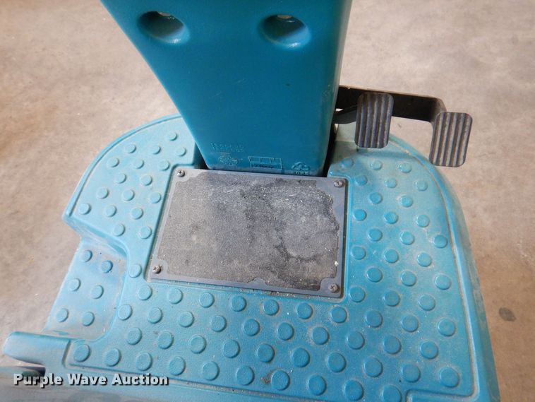 image for item IQ9780 Tennant B10  floor buffer