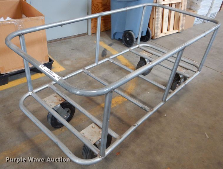 image for item IQ9783 Rolling cart