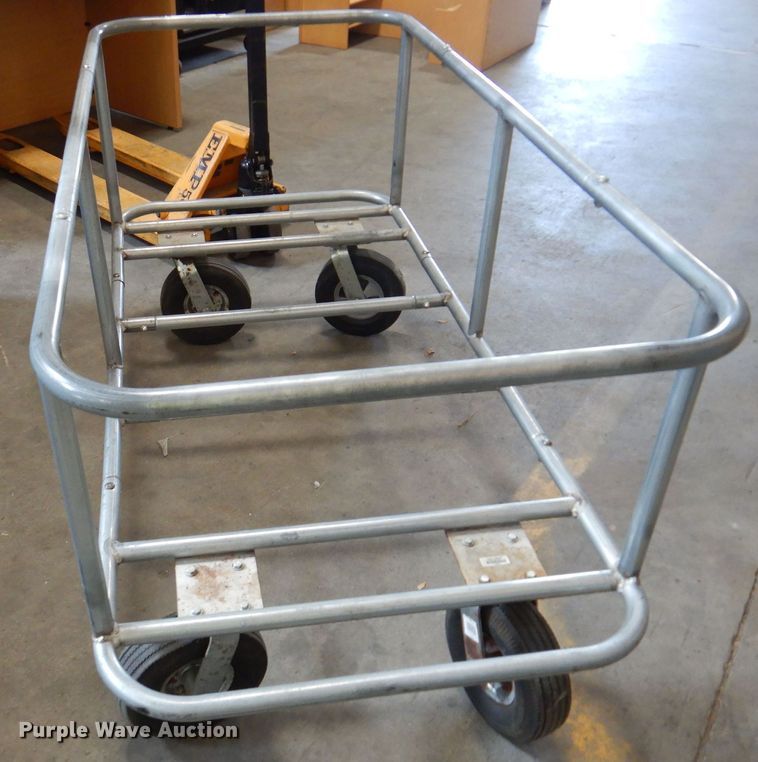 image for item IQ9783 Rolling cart