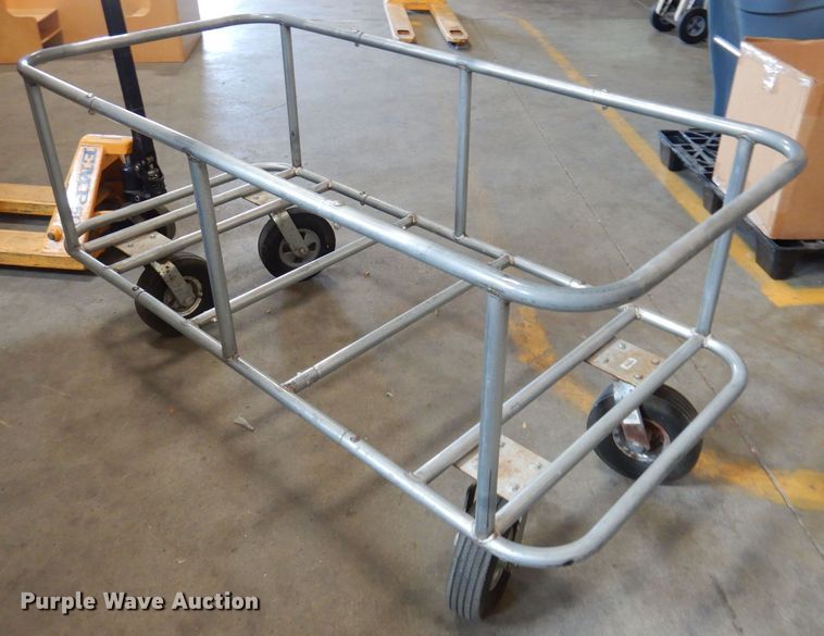 image for item IQ9783 Rolling cart