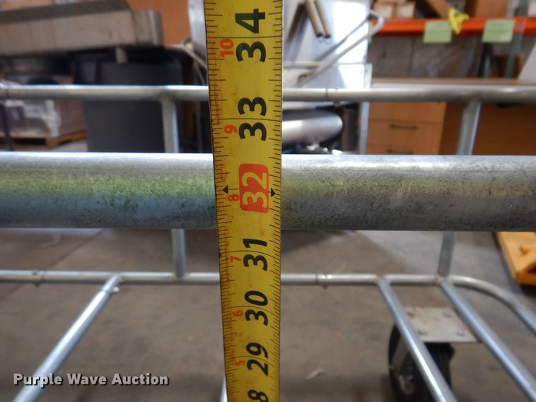 image for item IQ9783 Rolling cart